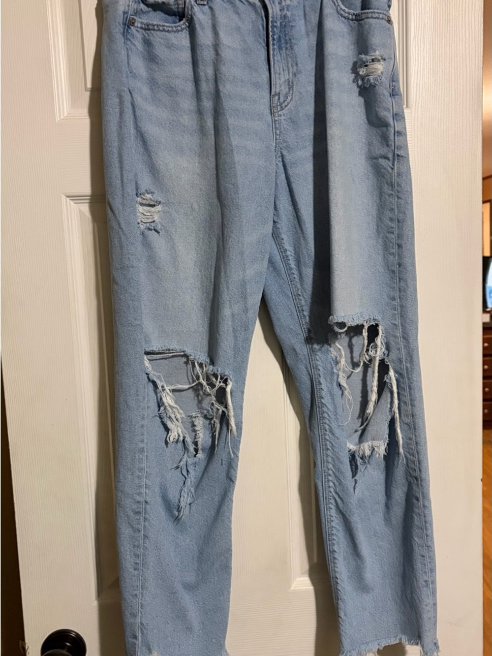 American Eagle Outfitters Light Blue Denim Jeans